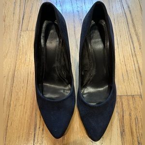 Black suede h & m size 6 heels